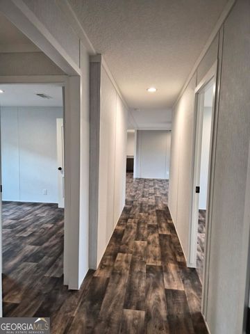 354 Green Meadows Drive, Hartwell, GA 30643