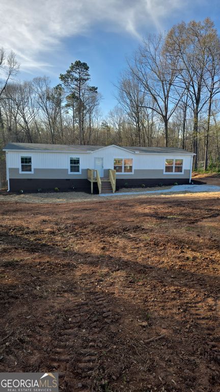 354 Green Meadows Drive, Hartwell, GA 30643