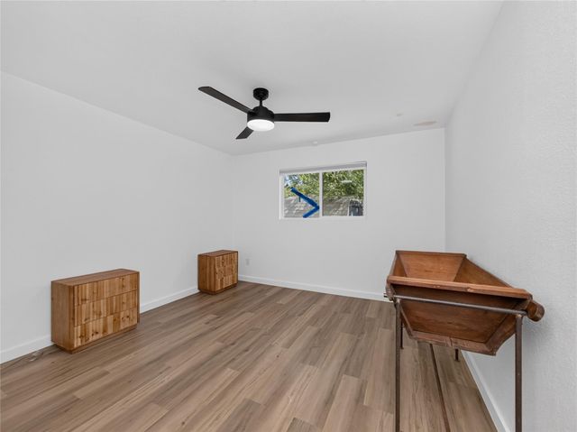 2102 Lear LN, Austin, TX 78745