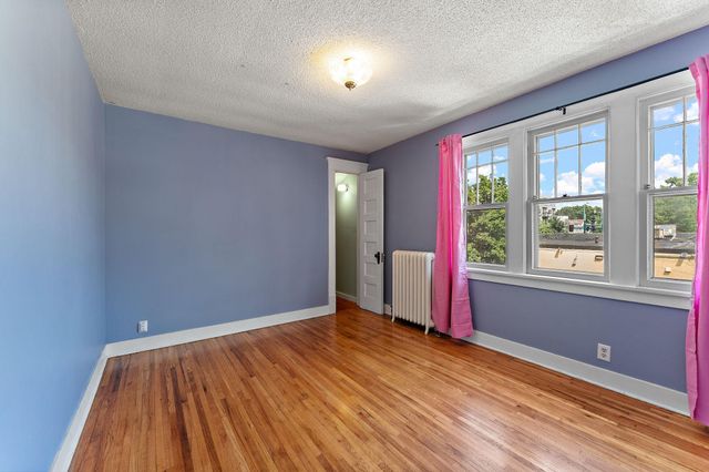 3011 17th Avenue S, Minneapolis, MN 55407