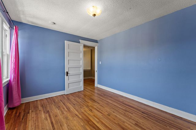 3011 17th Avenue S, Minneapolis, MN 55407