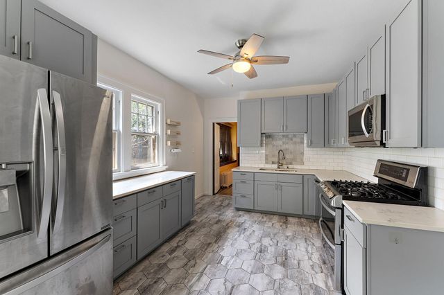 3011 17th Avenue S, Minneapolis, MN 55407