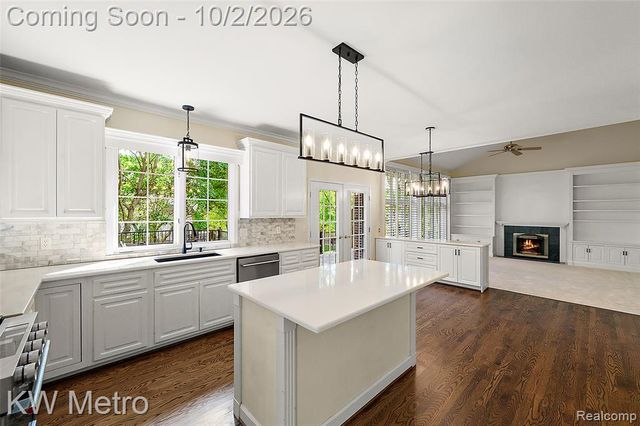 3379 Seminole Court, Rochester Hills, MI 48309
