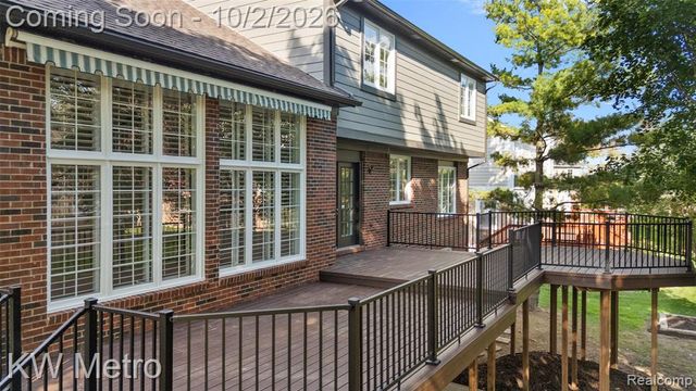 3379 Seminole Court, Rochester Hills, MI 48309