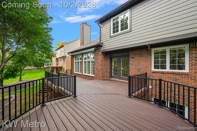3379 Seminole Court, Rochester Hills, MI 48309