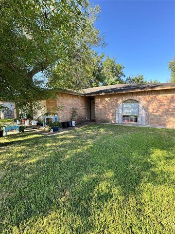 16607 Barcelona Drive, Friendswood, TX 77546
