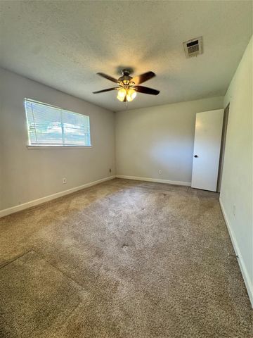 16607 Barcelona Drive, Friendswood, TX 77546