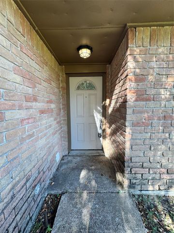 16607 Barcelona Drive, Friendswood, TX 77546