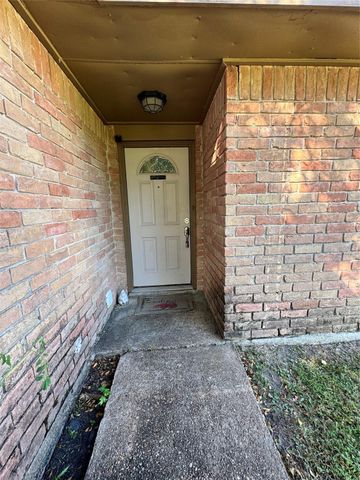 16607 Barcelona Drive, Friendswood, TX 77546