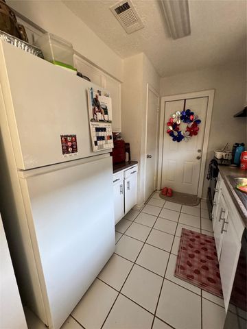 16607 Barcelona Drive, Friendswood, TX 77546
