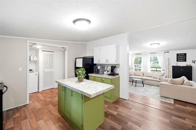 109 County Road 3793, Cleveland, TX 77328