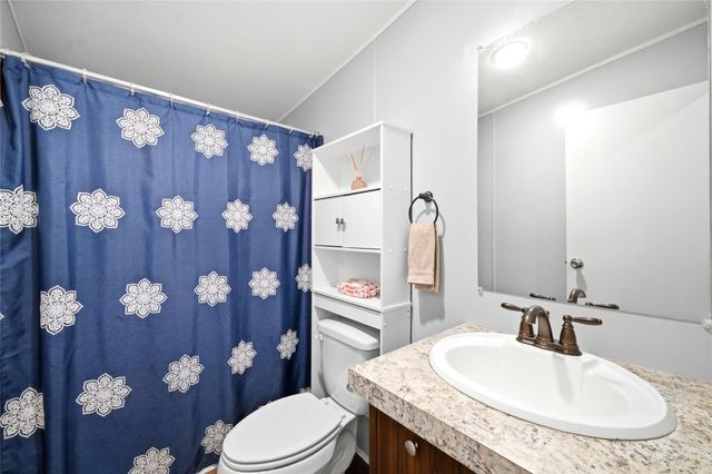 109 County Road 3793, Cleveland, TX 77328