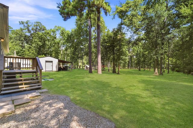 109 County Road 3793, Cleveland, TX 77328