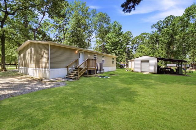 109 County Road 3793, Cleveland, TX 77328