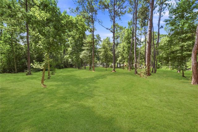 109 County Road 3793, Cleveland, TX 77328