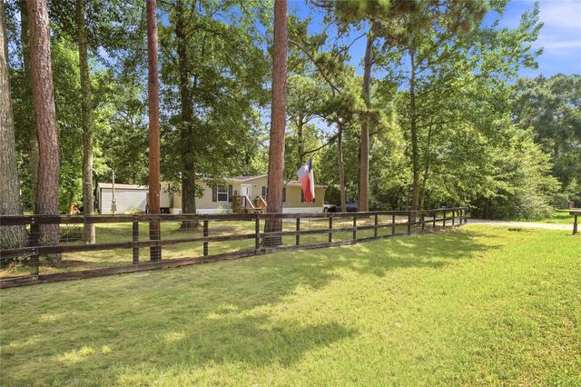 109 County Road 3793, Cleveland, TX 77328