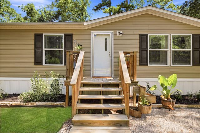109 County Road 3793, Cleveland, TX 77328