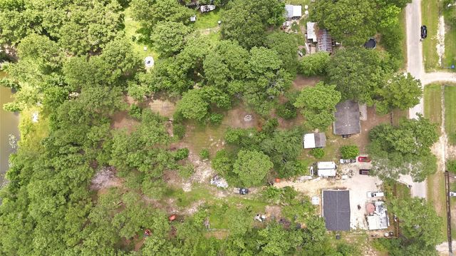 109 County Road 3793, Cleveland, TX 77328