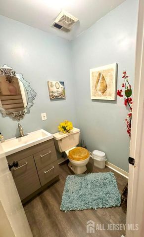 402 Holly Drive, Perth Amboy, NJ 08861