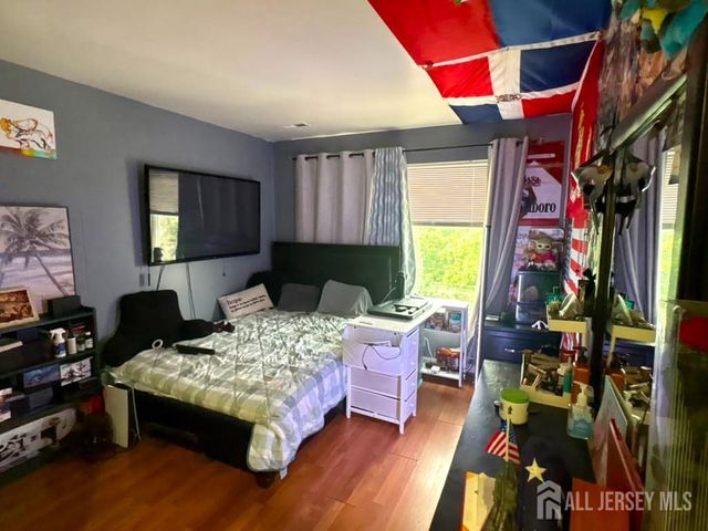 402 Holly Drive, Perth Amboy, NJ 08861