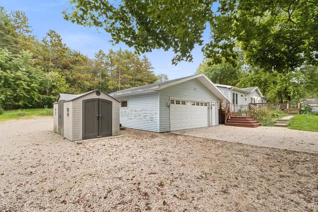 5688 S Bird Street, Sun Prairie, WI 53590