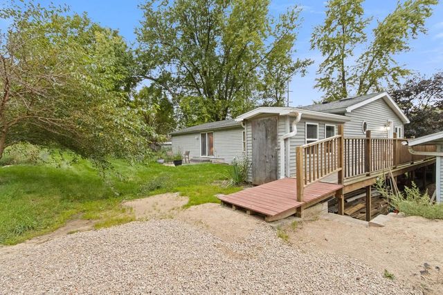 5688 S Bird Street, Sun Prairie, WI 53590