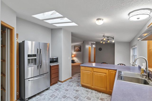 5688 S Bird Street, Sun Prairie, WI 53590