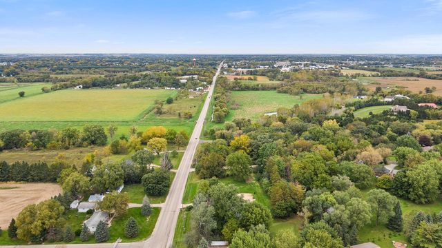 5688 S Bird Street, Sun Prairie, WI 53590