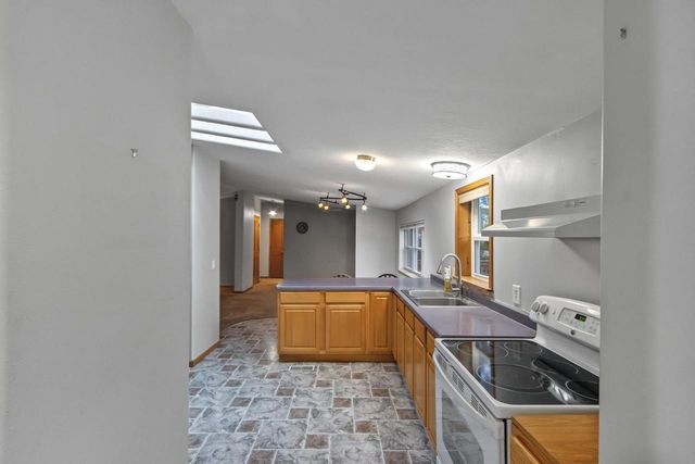 5688 S Bird Street, Sun Prairie, WI 53590