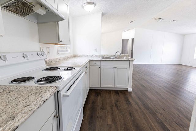 4872 EVANS STREET, Coleman, FL 33521