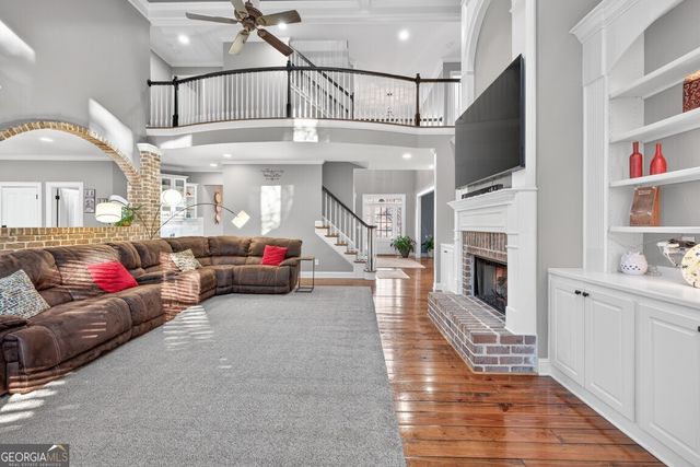 8023 Sleepy Lagoon Way, Flowery Branch, GA 30542