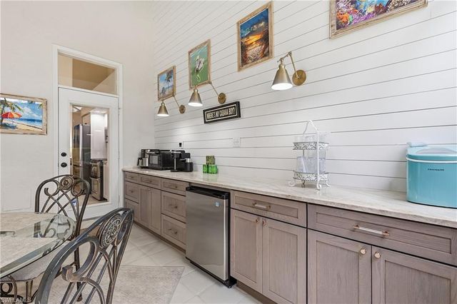 4870 W Boulevard CT 21, Naples, FL 34103