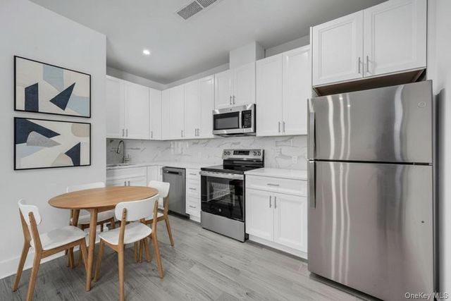 291 Main Street 3, Eastchester, NY 10709