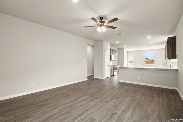 1209 Lauraine, Seguin, TX 78155