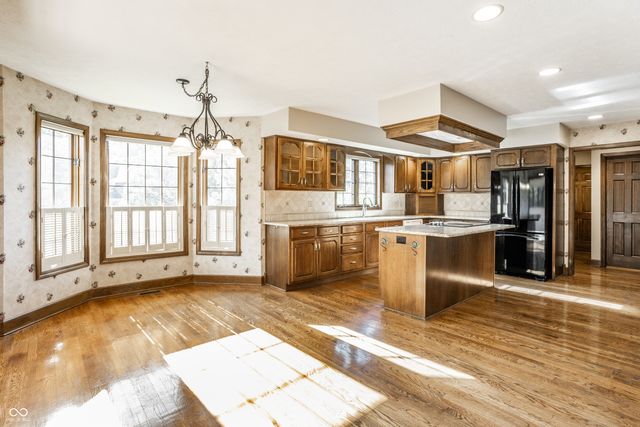1850 Spruce Drive, Carmel, IN 46033