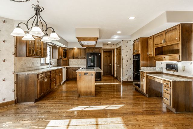 1850 Spruce Drive, Carmel, IN 46033