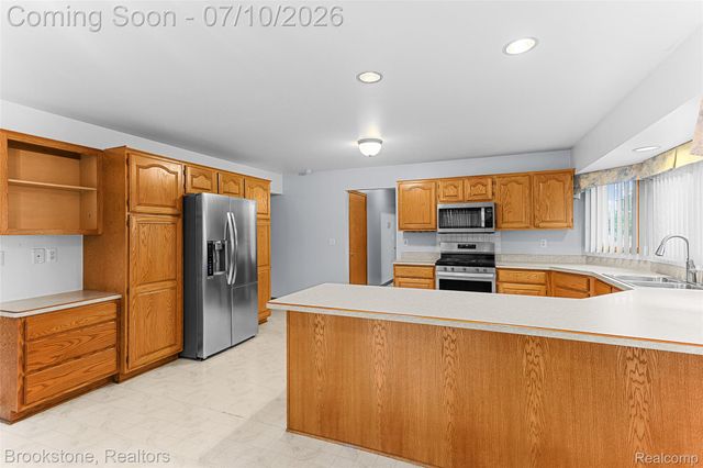 53725 ARABIAN Trail, Macomb Township, MI 48042