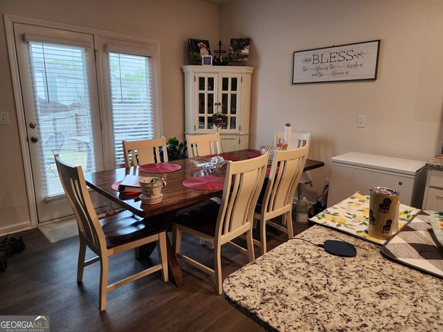 5425 Barberry Avenue, Oakwood, GA 30566