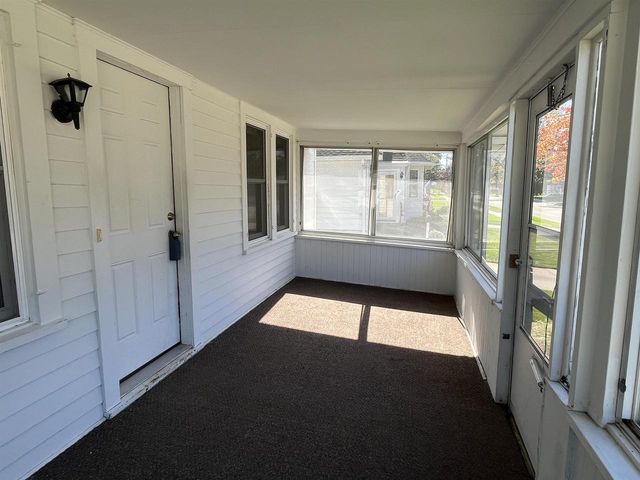 302 PINE STREET, Neenah, WI 54956