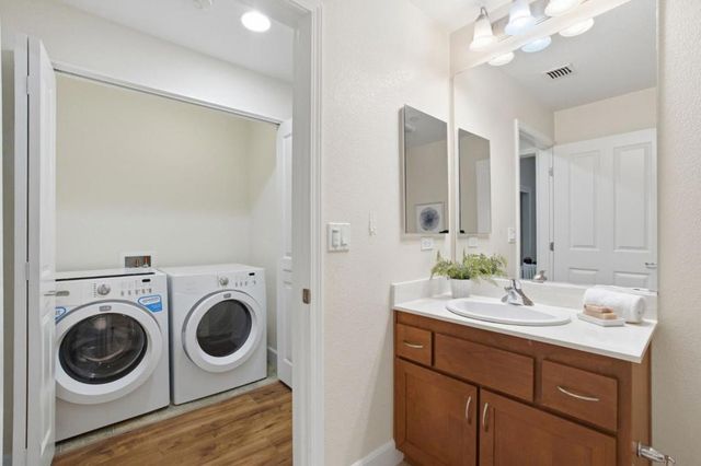 1388 Broadway 103, Millbrae, CA 94030