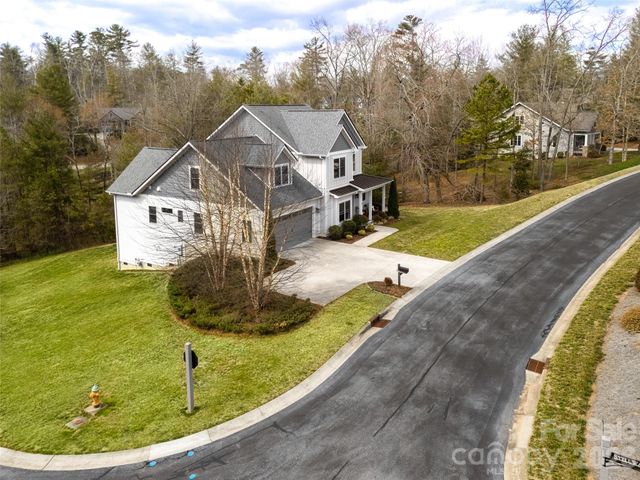 27 Slippery Rock Drive, Fletcher, NC 28732
