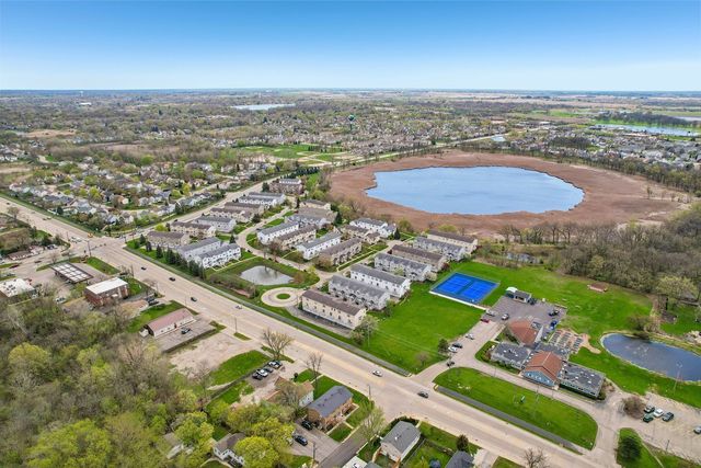 626 N Triumph Court, Hainesville, IL 60073