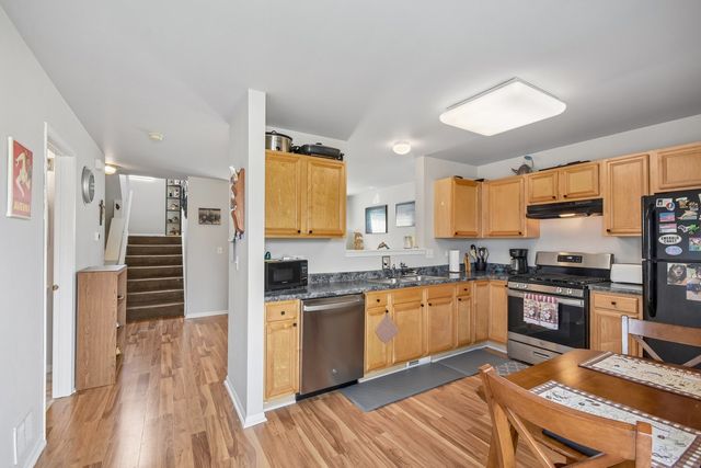 626 N Triumph Court, Hainesville, IL 60073