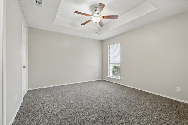 701 Inglewood Trail, Desoto, TX 75115