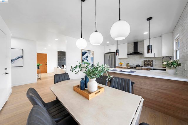 3681 Sunset Dr, San Bruno, CA 94066