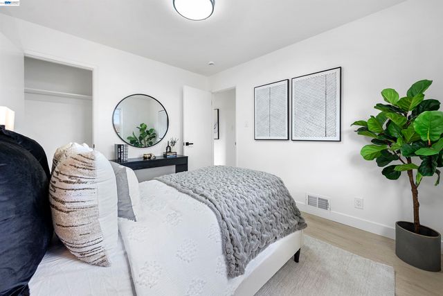 3681 Sunset Dr, San Bruno, CA 94066