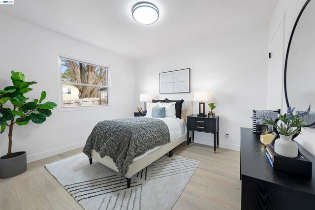 3681 Sunset Dr, San Bruno, CA 94066