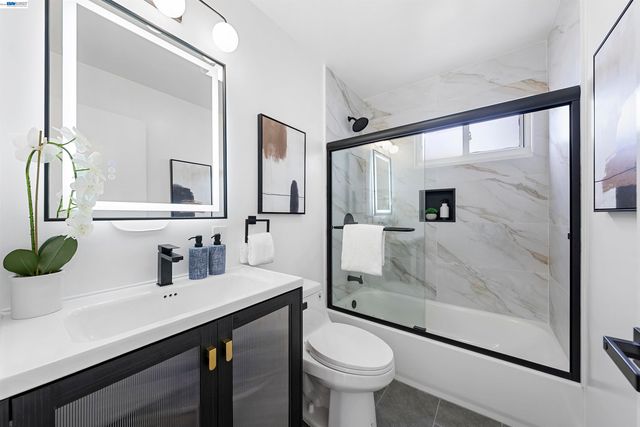 3681 Sunset Dr, San Bruno, CA 94066