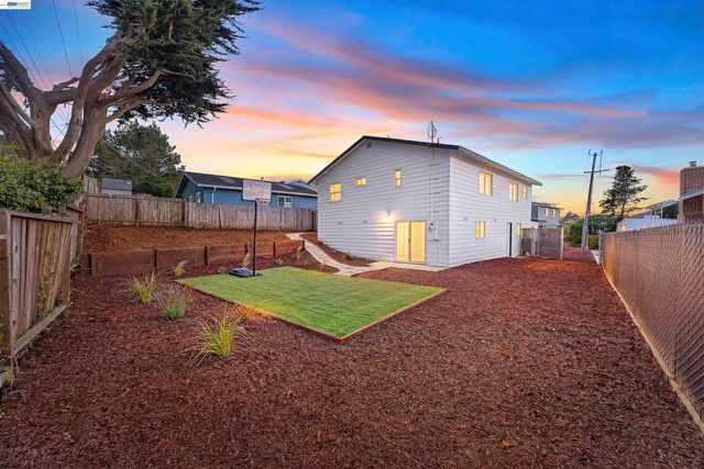 3681 Sunset Dr, San Bruno, CA 94066