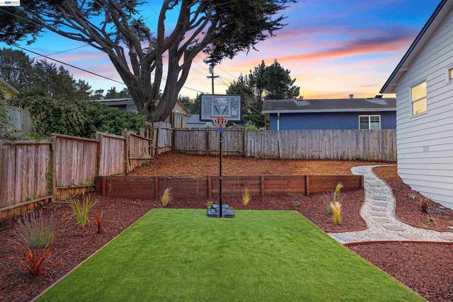 3681 Sunset Dr, San Bruno, CA 94066